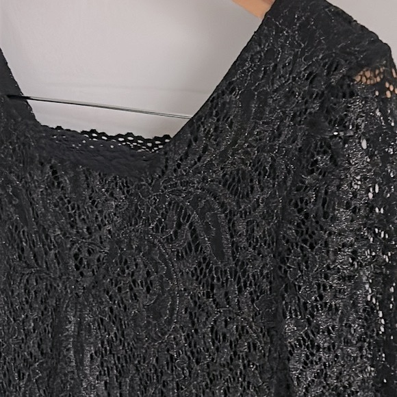 New Candie's Juniors' Black and Silver Foil Lace Special Occasion Column Dress - Picture 4 of 13
